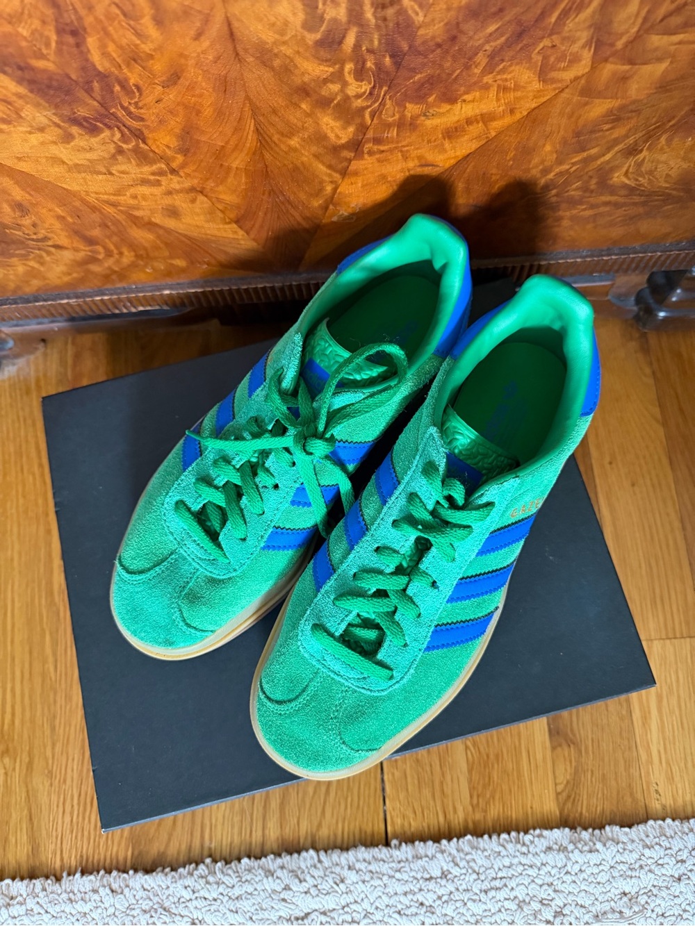 adidas platform Green and Blue Suede Gazelle Women's Sneakers sz 7